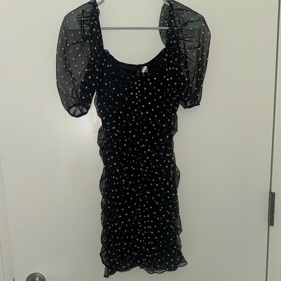 H&M Dresses & Skirts - Elegant Black Polka Dot Dress